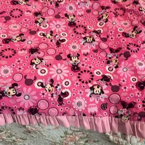 Baby quilt handmade Minnie mouse
